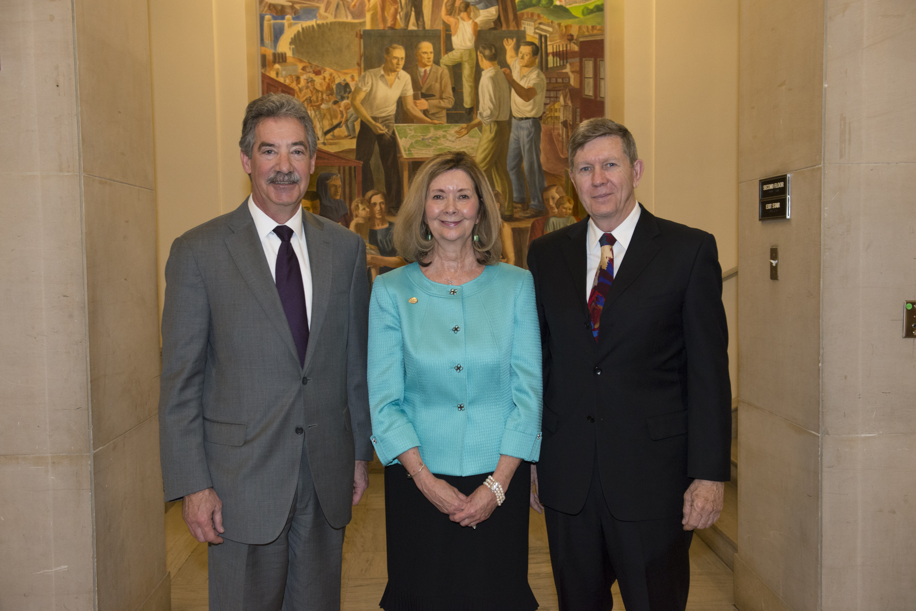 Pat Tuthill, a 2014 Ronald Wilson Reagan Public Policy Award recipient, appears with Deputy Attorney General James M. Cole.