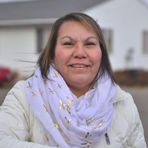 Lisa Thompson-Heth
