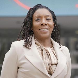 Acquanette Lindsay